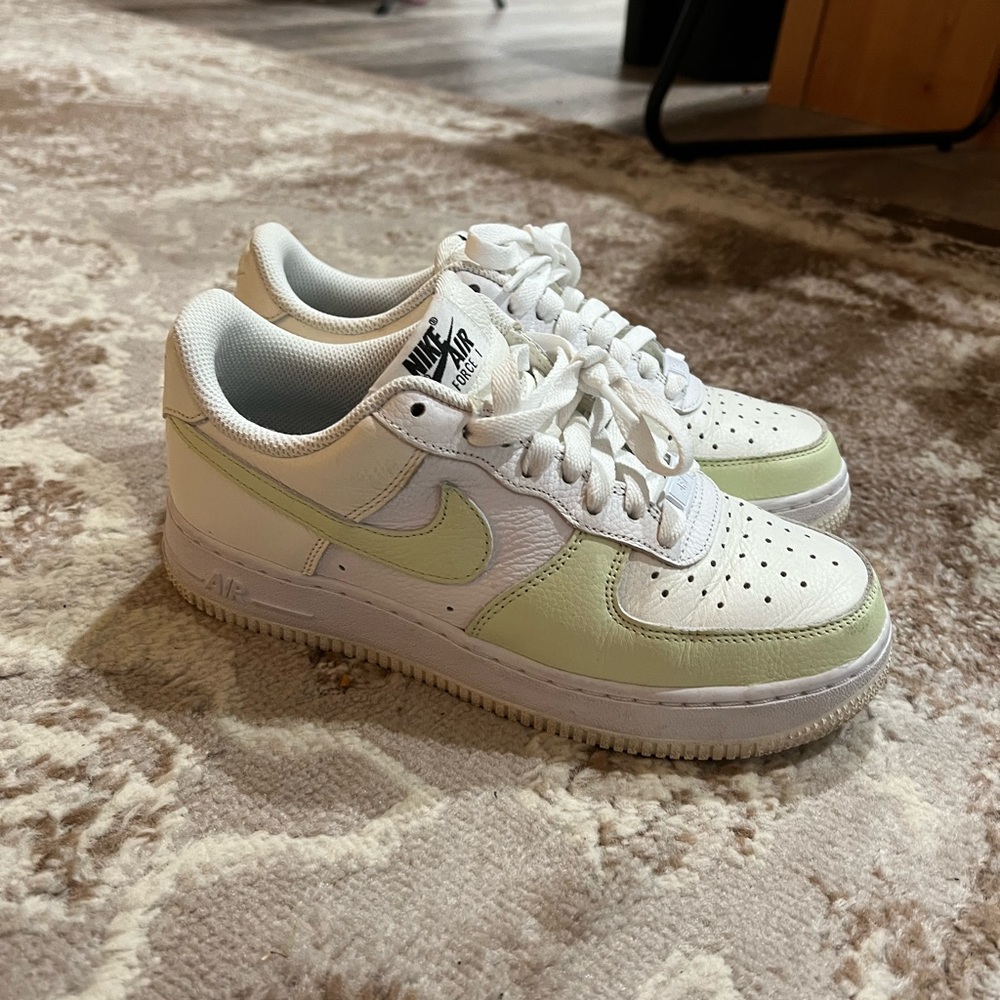 Nike Air Force 1 Size 6.5